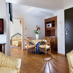 Suite Clásica con Cama King